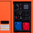 Panel de control del pack generador diésel 9.0 kVA con ATS van Beek, con tomas monofásicas y trifásicas, voltímetro y switch de encendido.