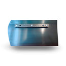 Un trabajador de la construcción chileno utiliza una paleta alisadora de helicóptero Van Beek vBka1200 para alisar y nivelar de manera eficiente el concreto recién vertido en un sitio de construcción chileno.